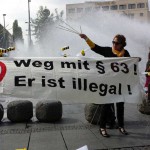 Spontandemo am Stachus in München 7.9.2014 mit Ilona Haslbauer (rechts am Transparent)